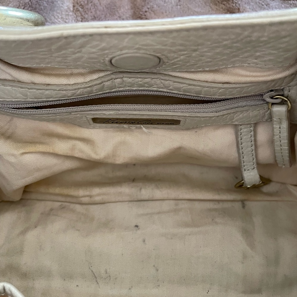 Kenneth Cole Ivory Thick Pebble Leather Studs Satchel Handbag Purse PRE-OWNED - Picture 8 of 9